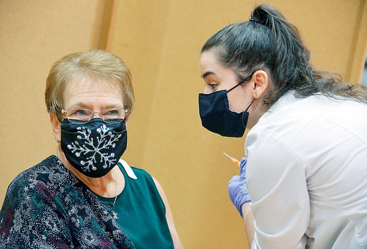 Clinic vaccinates hundreds